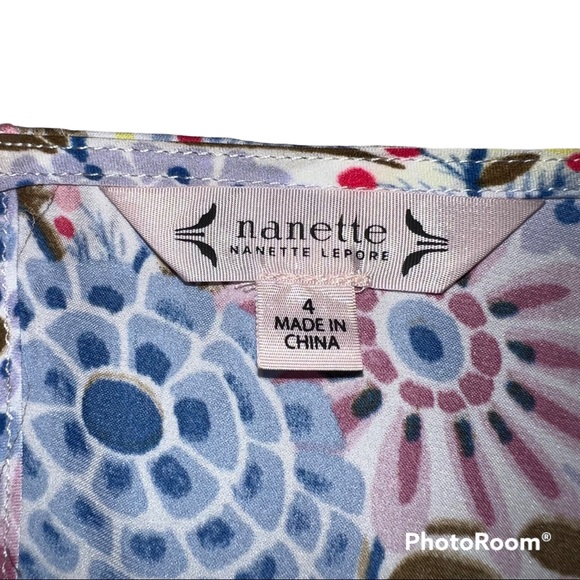 Nanette by Nanette Lepore flowy flutter sleeve top - Picture 4 of 4